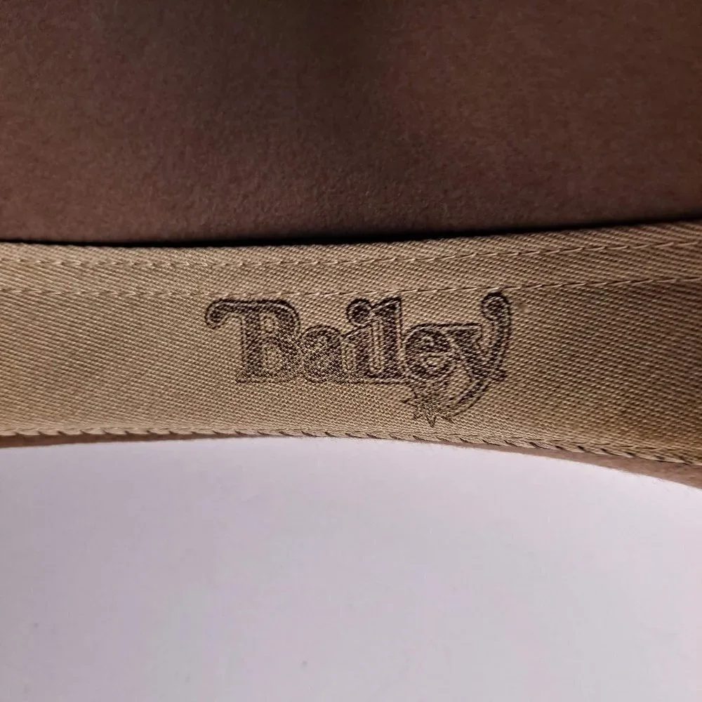 Bailey Switchback Size Medium Brown 100% Wool Felt Hat Woven Hatband Horsehair